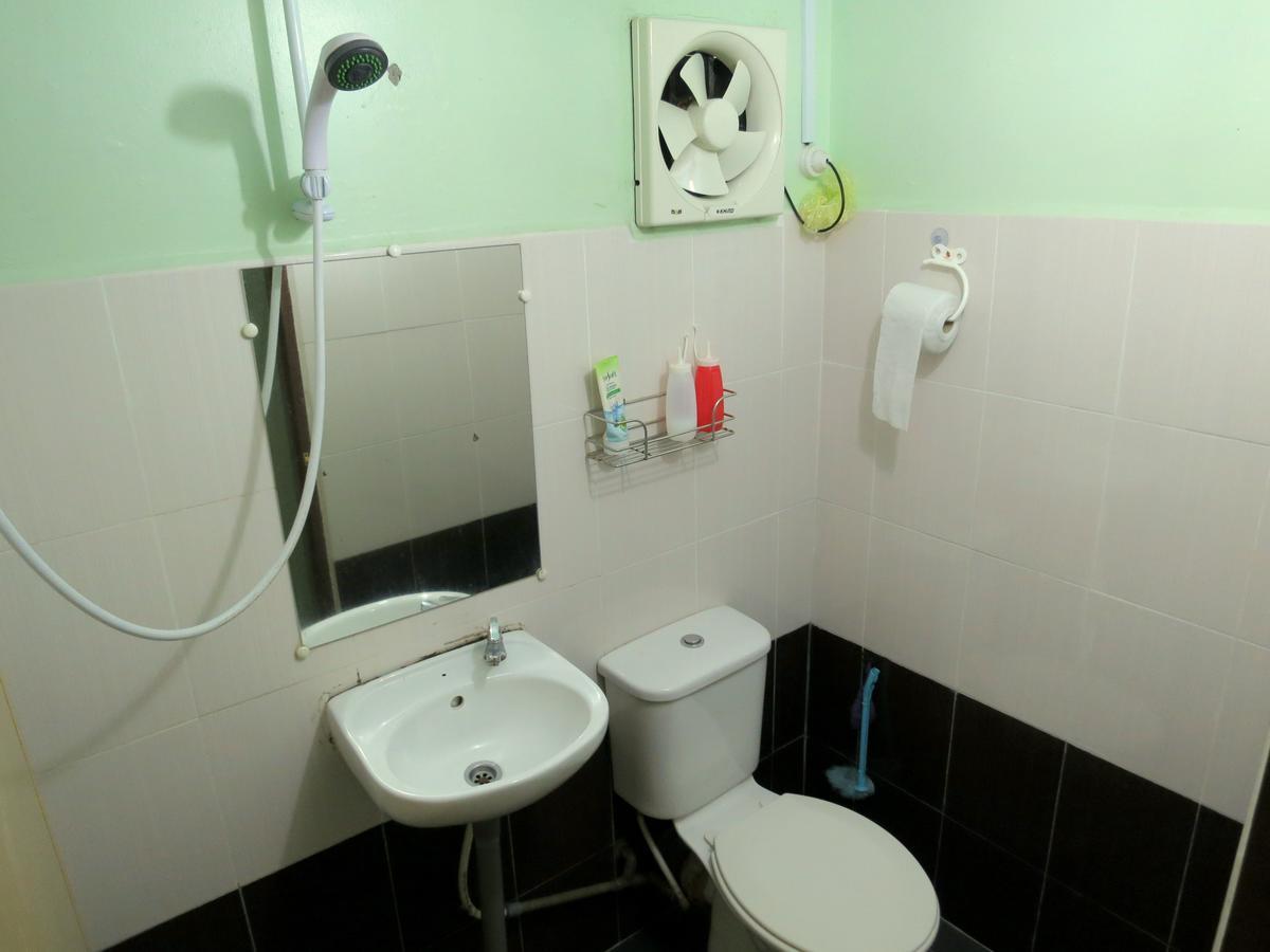 Pangkor Guesthouse Spk Kampong Sungai Udang Phòng bức ảnh